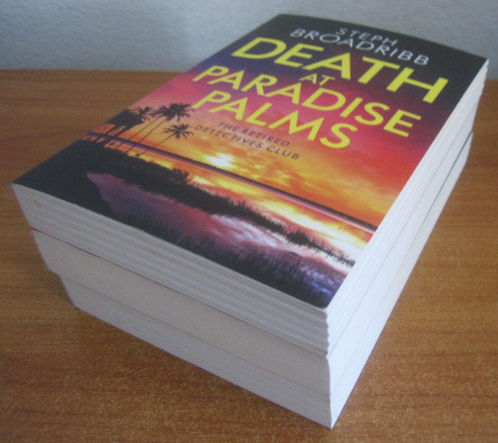 LOT OF 3 STEPH BOADRIBB RETIRED DETECTIVES CLUB BOOKS: DEATH ON BEACH, SUNSHINE