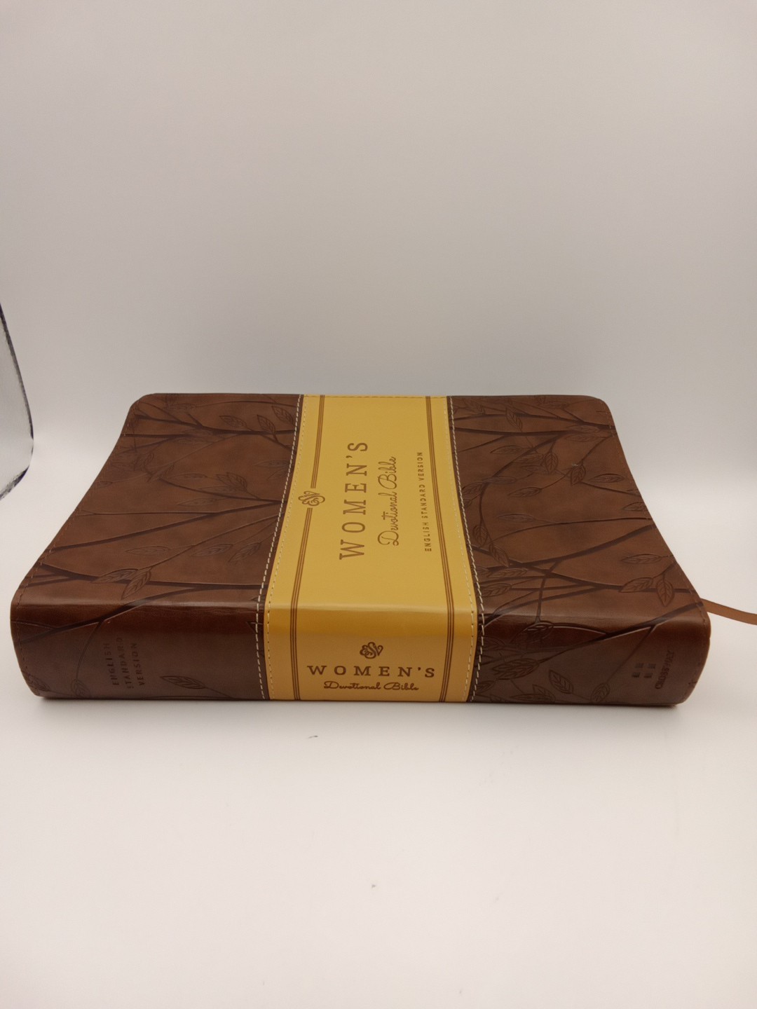 Women’s Devotional Bible English Standard Version ESV, Crossway, Leather