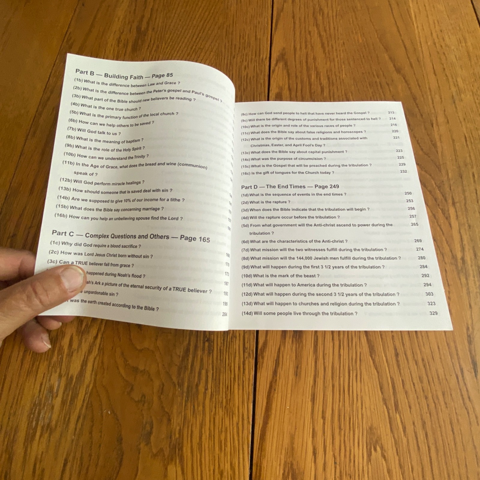 Questions And Answers From The Bible by Les Feldick Paperback 2002