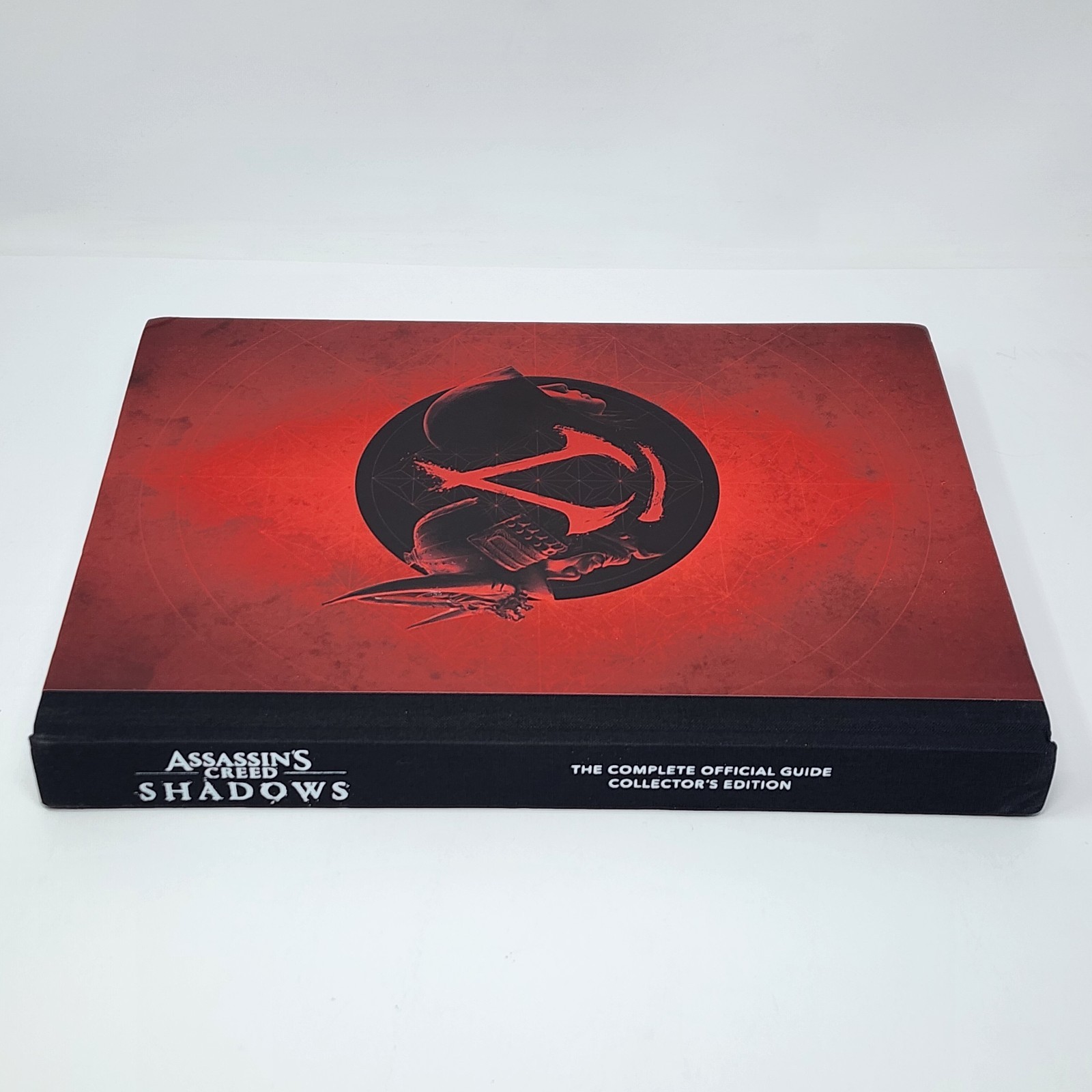 Assassin’s Creed Shadows – The Complete Guide: Collector’s Edition Hardcover, B