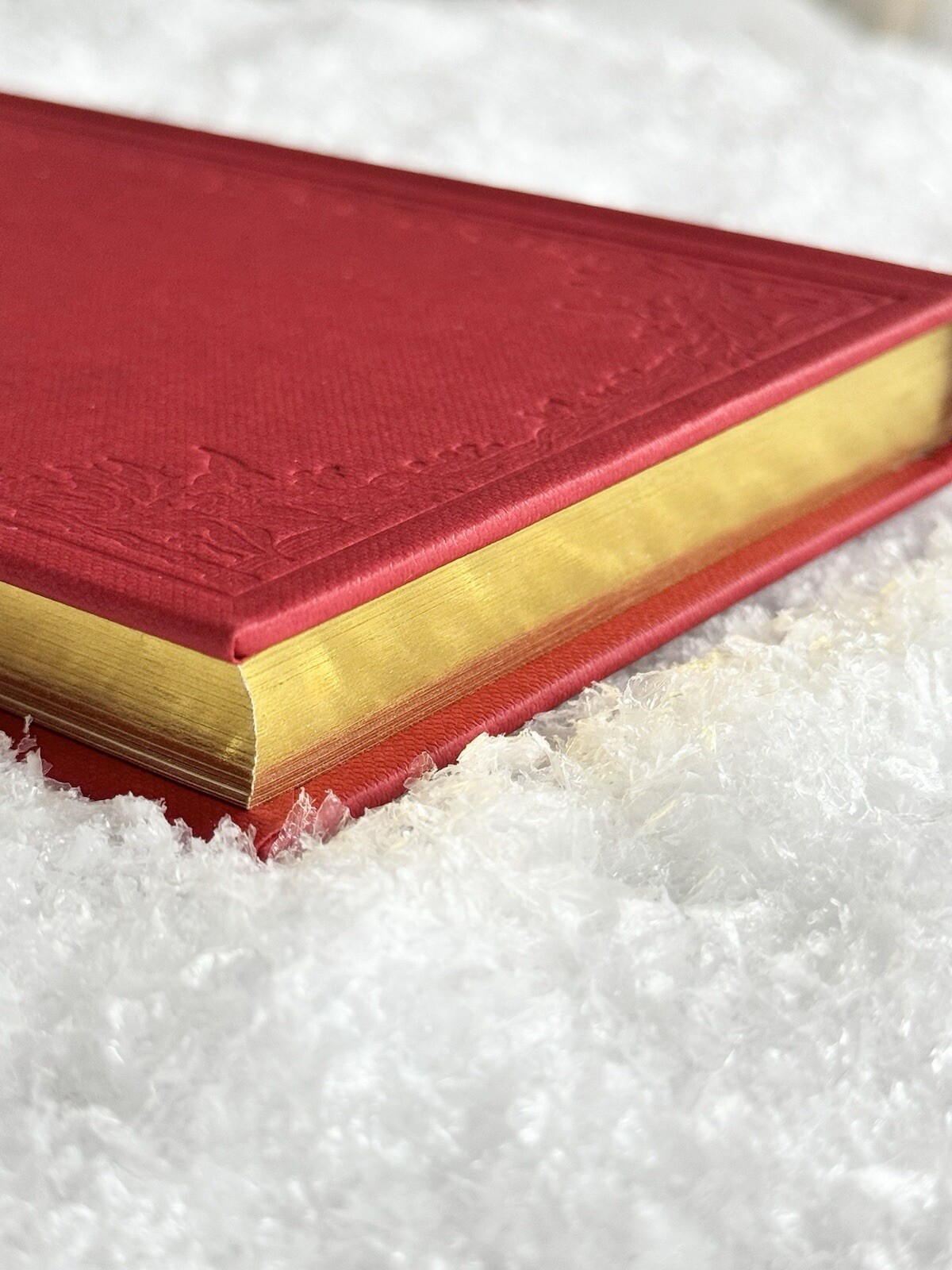 GIFT WRAPPED🎁A Christmas Carol Charles Dickens Silk Binding 1st Edition Replica