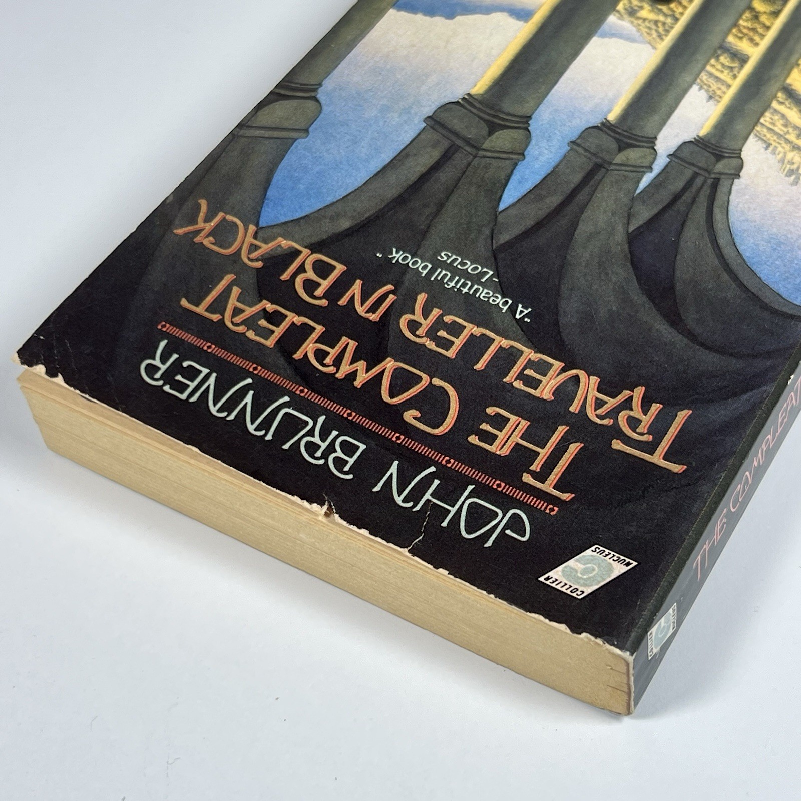 The Compleat Traveler in Black By John Brunner, Collier Books 1989, Paperback