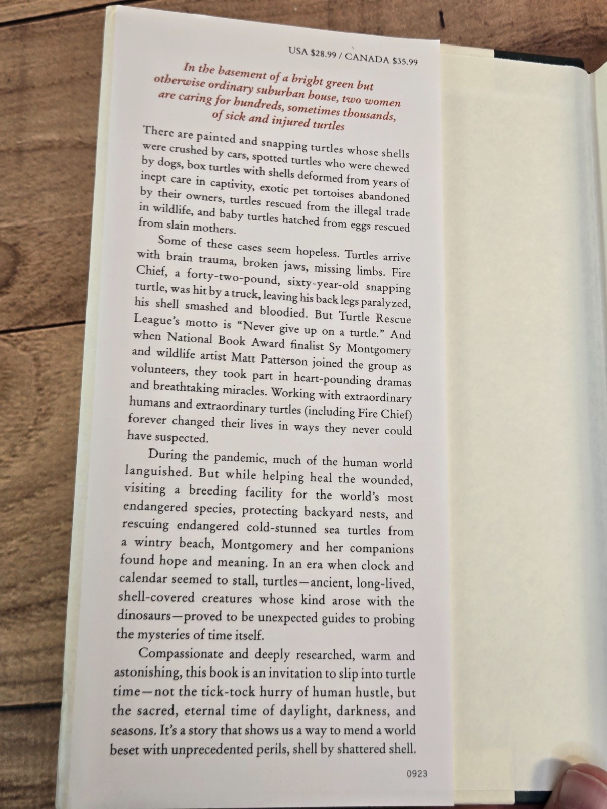 Of Time And Turtles: Mending The World, Shell By Shattered Shell Sy Montgomery