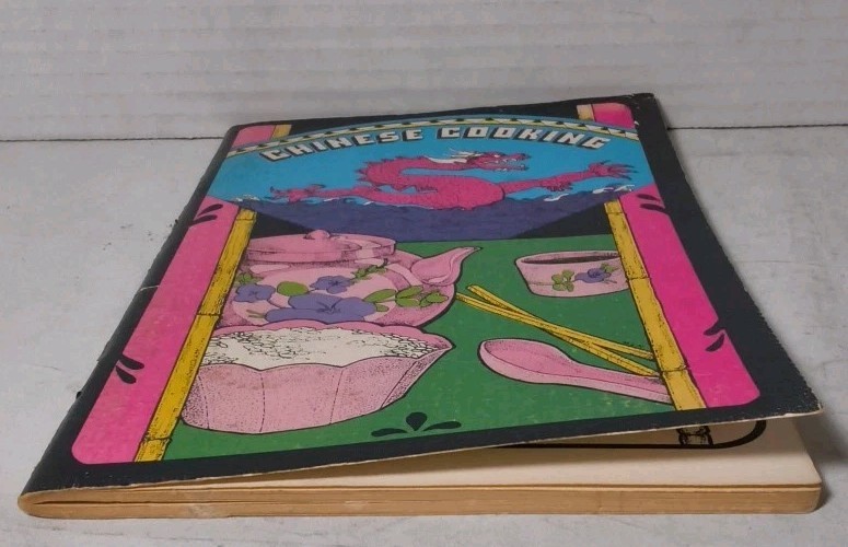 Chinese Cooking By Irena Chalmers & Susan Wright – 1973 Potpourri SC – NICE