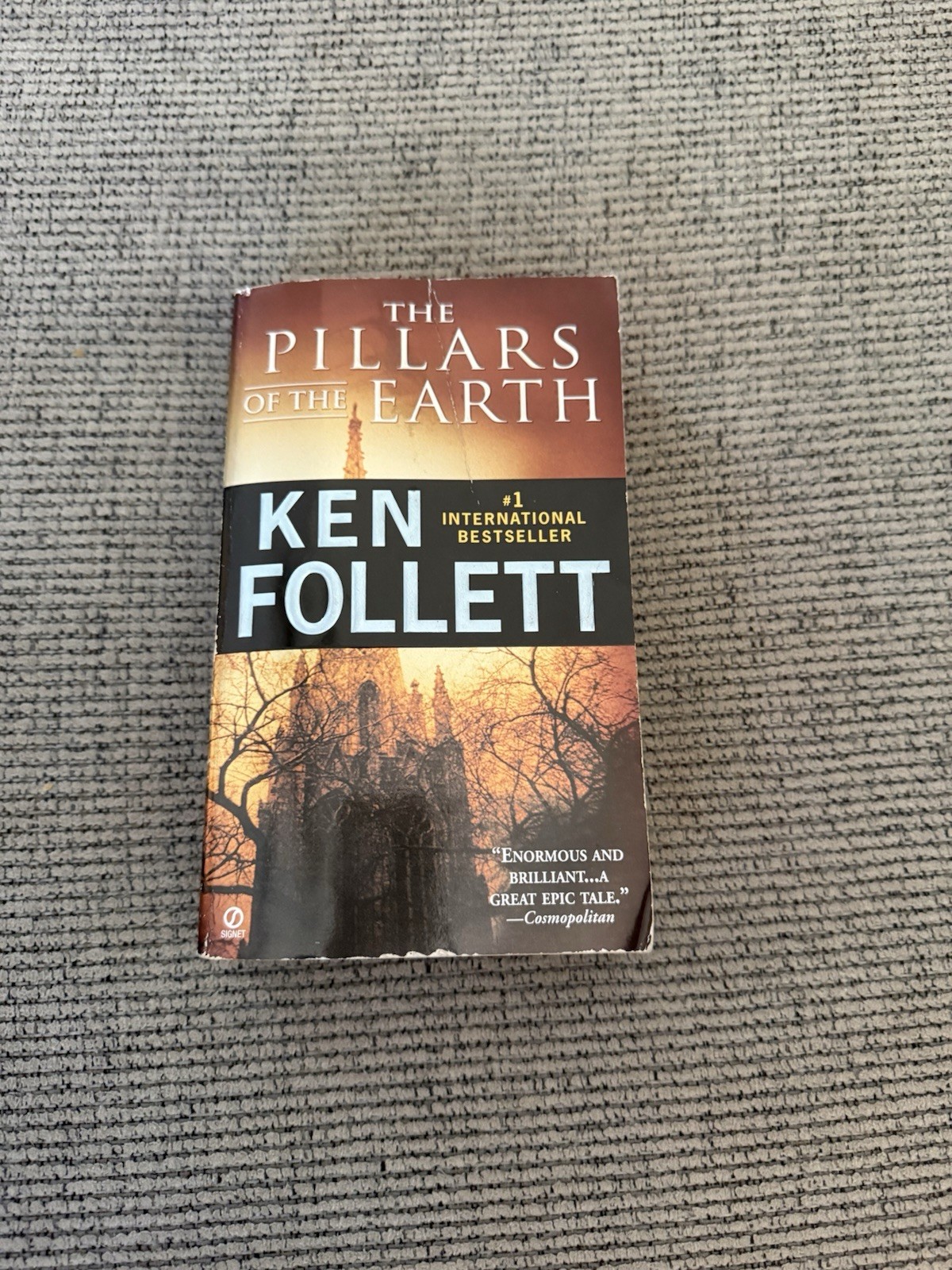 Kingsbridge #1: The Pillars of the Earth by Ken Follett (2007, Paperback)