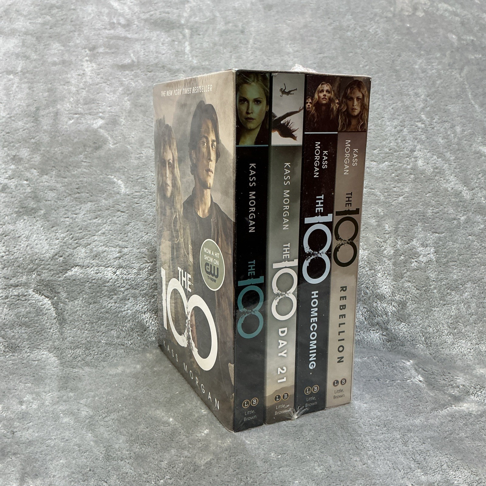 NEW The 100 Complete Boxset Kass Morgan Paperback Books CW Hype Sticker SEALED