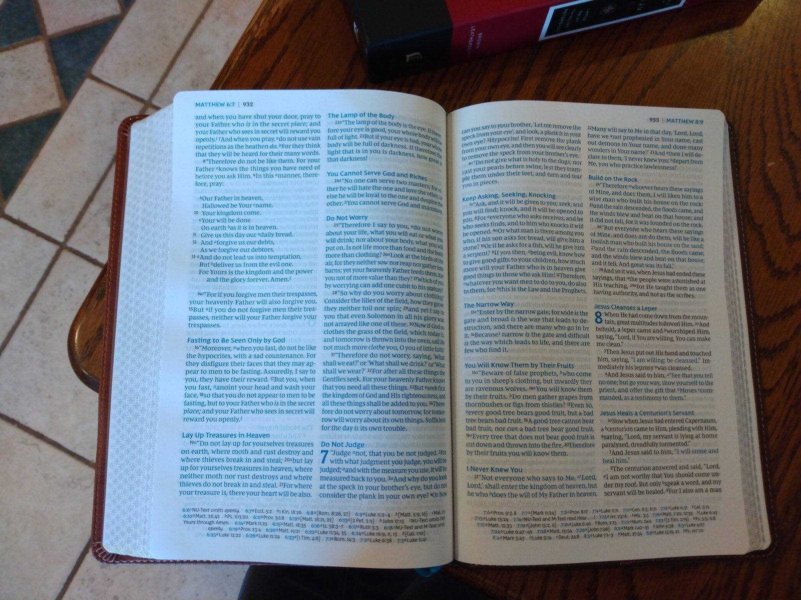 NKJV LARGE PRINT Thinline Reference Bible ~Retail $59.99~ Brown LeatherSoft