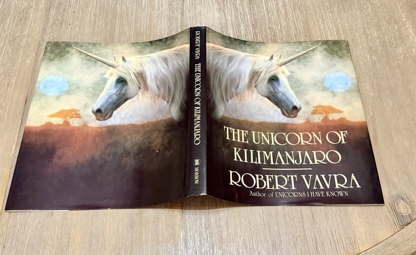 The Unicorn of Kilimanjaro by Robert Vavra 1988 HC / DJ