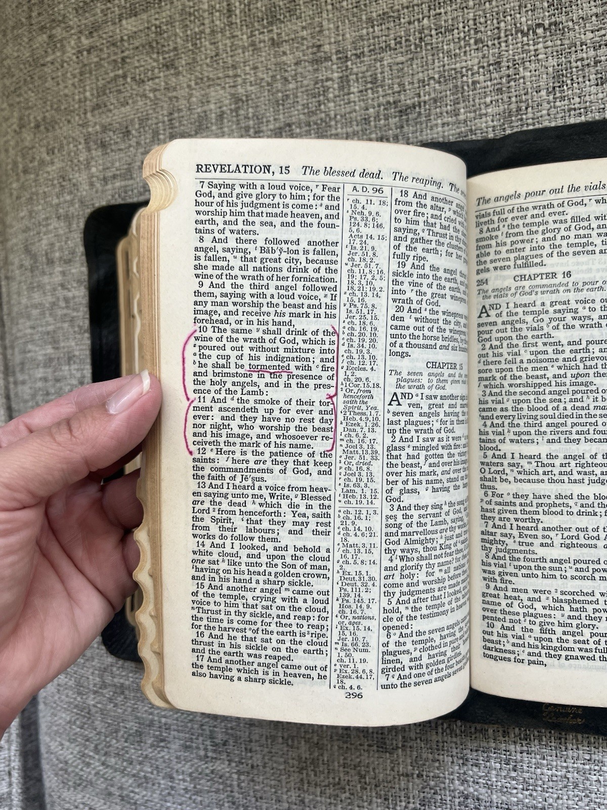 National Bible Press Holy Bible ☆ Old And New Testament Pronouncing Red Letter
