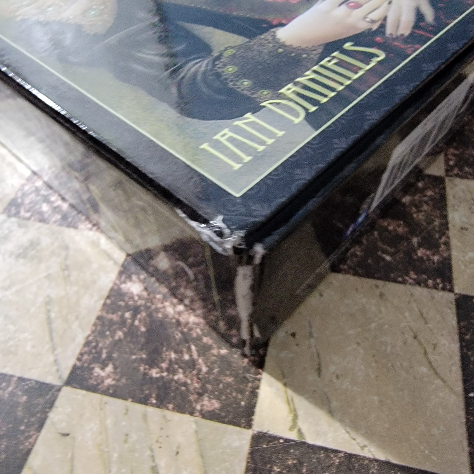 Tarot of Vampyres by Ian Daniels (2010, Cards,Flash Cards) Box Damage