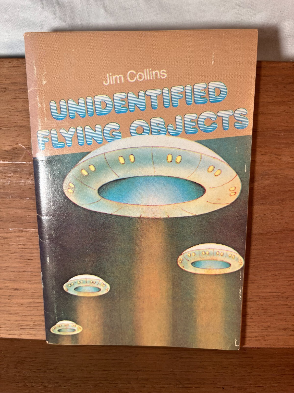 Vintage 1977 Unidentified Flying Objects Jim Collins – UFO Sightings & History