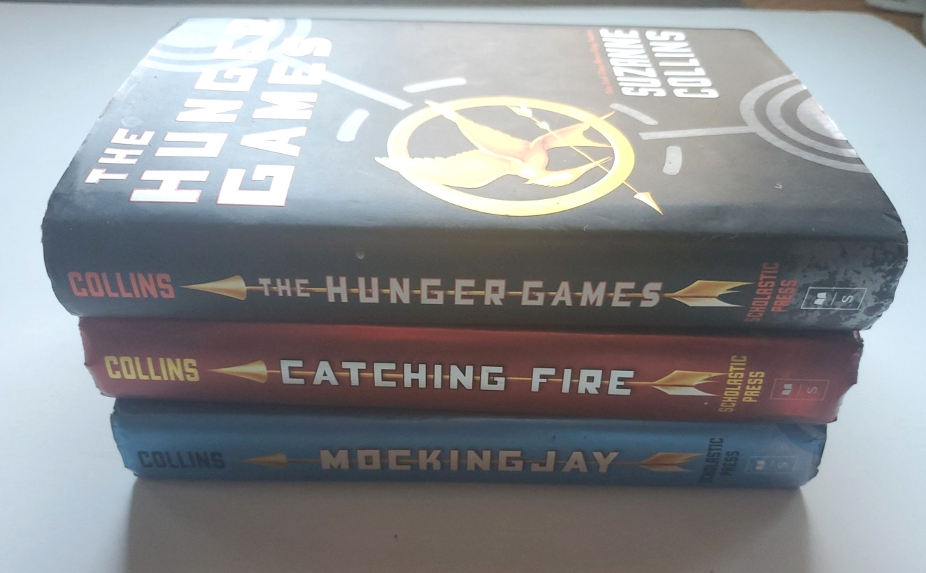 Hunger Games Trilogy HARDCOVER Catching Fire Mockingjay All 1st Editions Lot 3