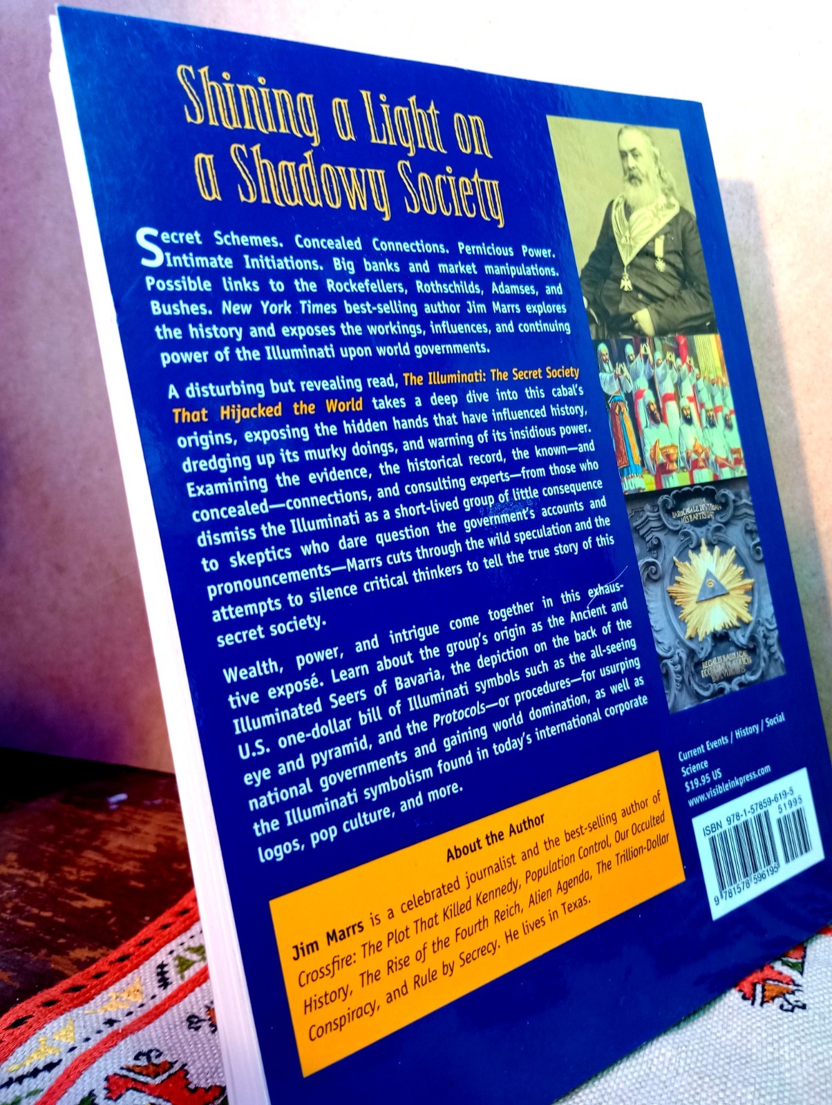 Illuminati : The Secret Society That Hijacked the World by Jim Marrs
