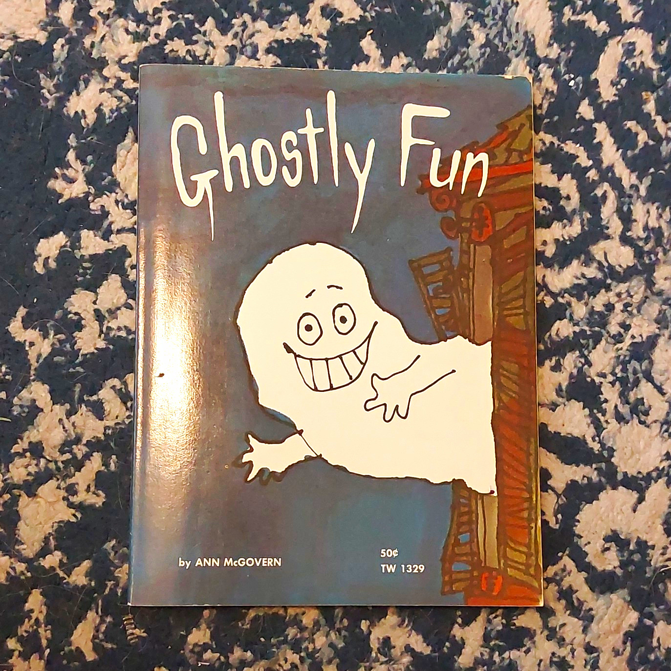 Scholastic Book Services Ghostly Fun – Ann McGovern 1970 PB 1st Illus Glass