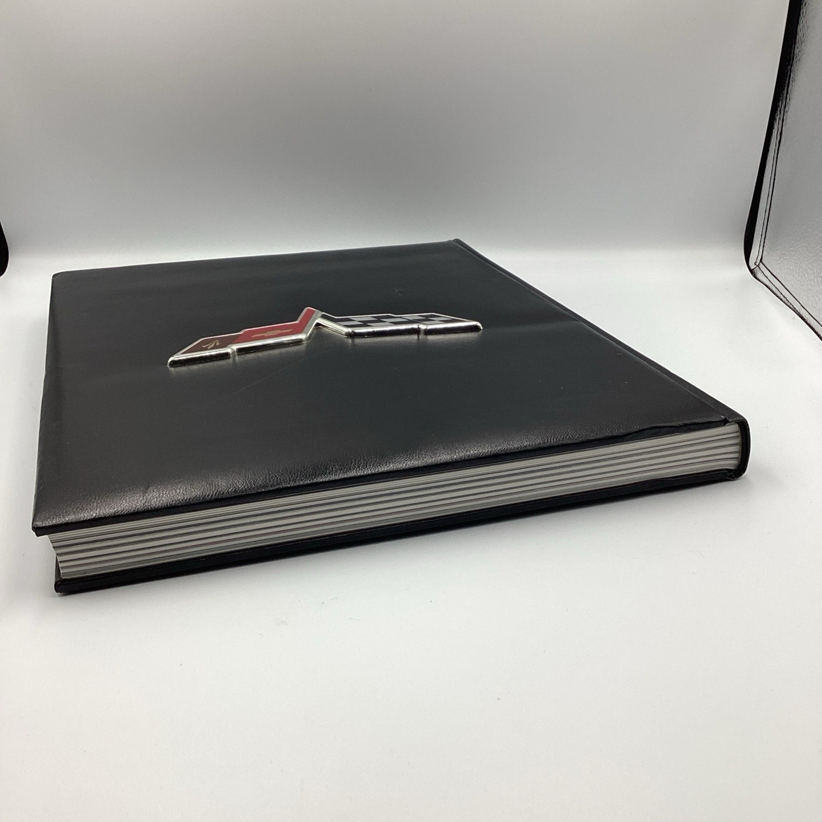 Corvette: America’s Sports Car Yesterday, Today, Tomorrow Jerry Burton 2008