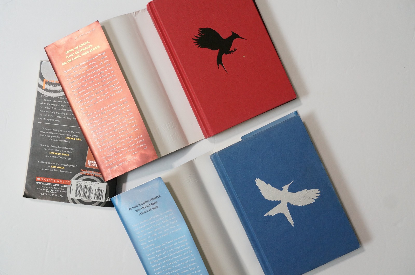 The Hunger Games Trilogy Suzanne Collins Book Set Paperback Hardcover Mockingjay