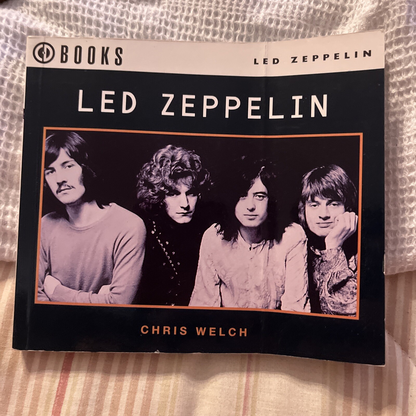 LED ZEPPELIN by Chris Welch (1994) NEW CD size book