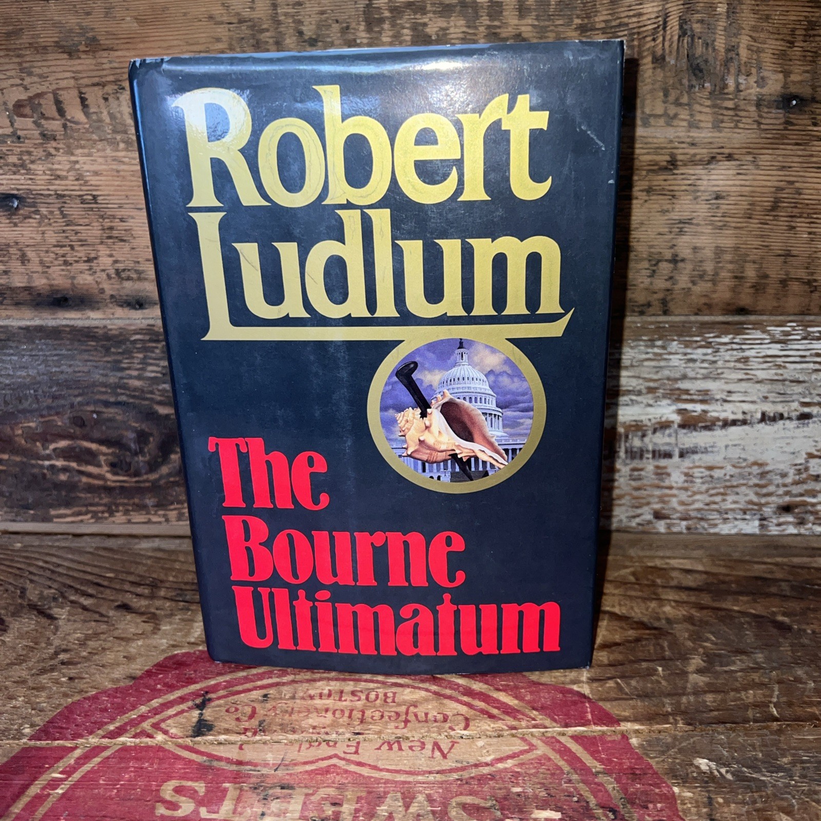The Bourne Ultimatum By Robert Ludlum Hardcover, First Edition, First Printing ￼