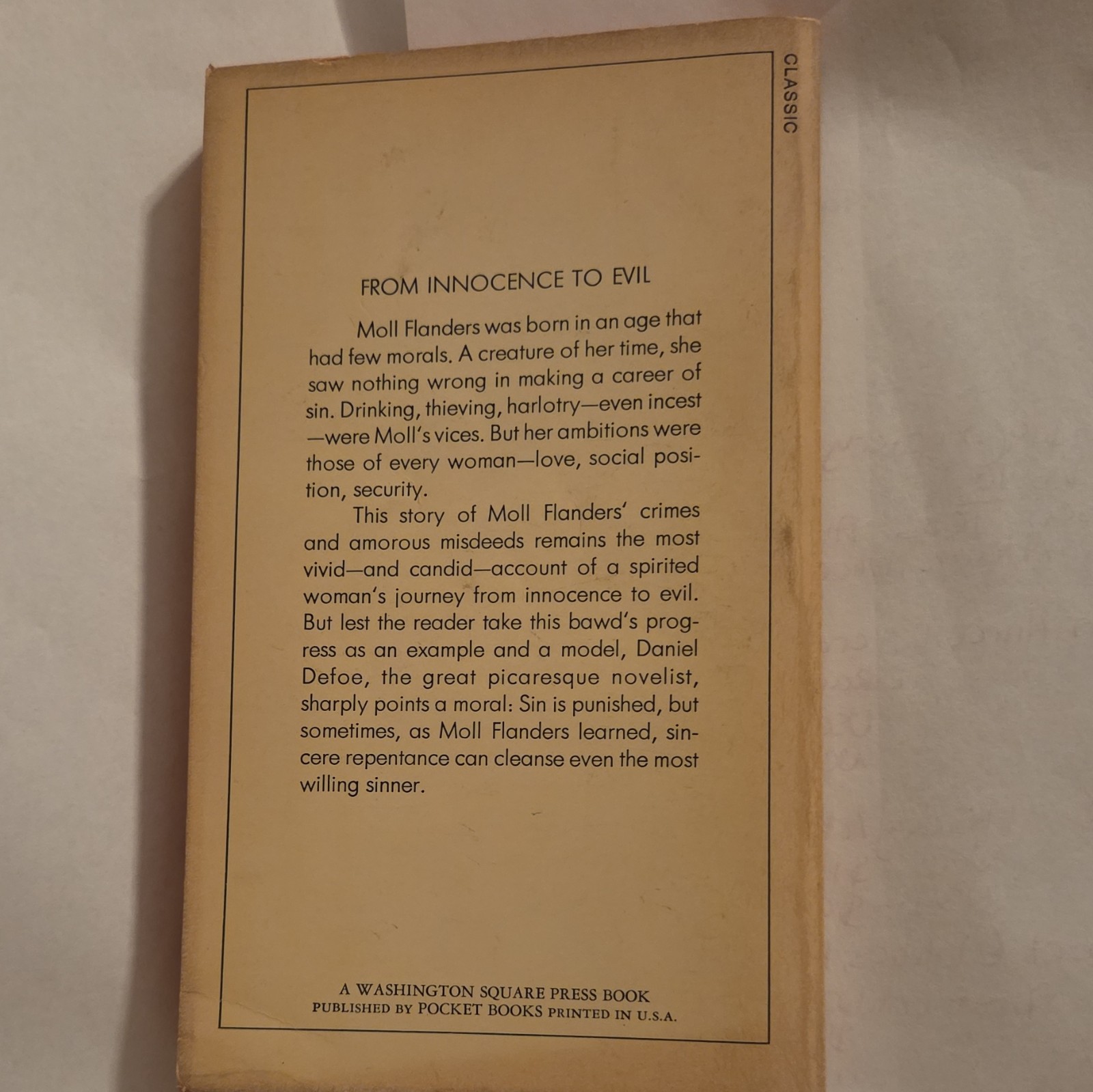 Daniel Defoe Moll Flanders Paperback Illustrated Washington Square Press