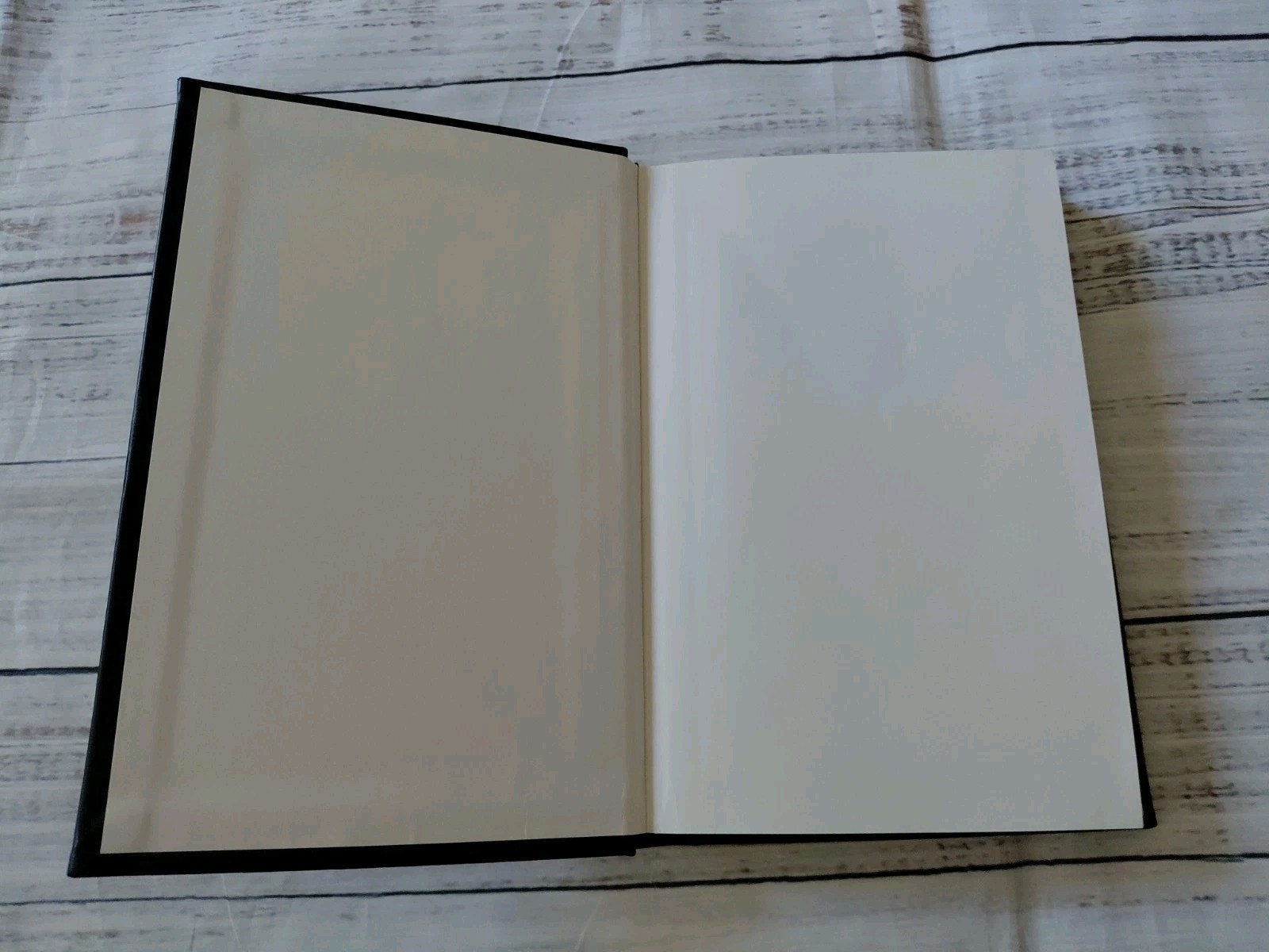 LSB Holy Bible Black Hardcover: Legacy Standard Bible 2 Column Verse By Verse