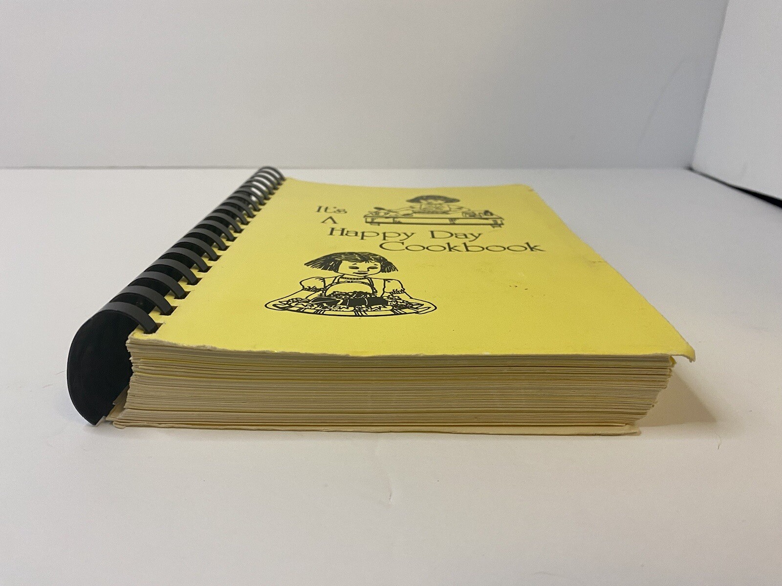 California Cookbook It’s A Happy Day First Presbyterian Church Petaluma 1976