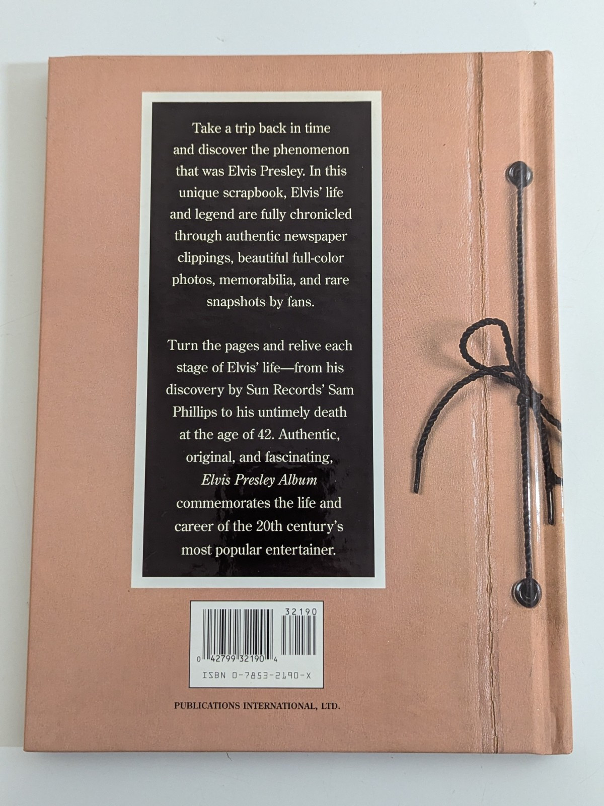 1998 ELVIS PRESLEY Album Hardcover Book 92 Pages History from 50’s 60’s & 70’s