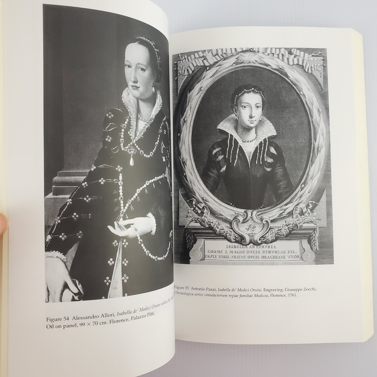 Medici Women Portraits of Power, Love, and Betrayal by Gabrielle Langdon 2013 PB
