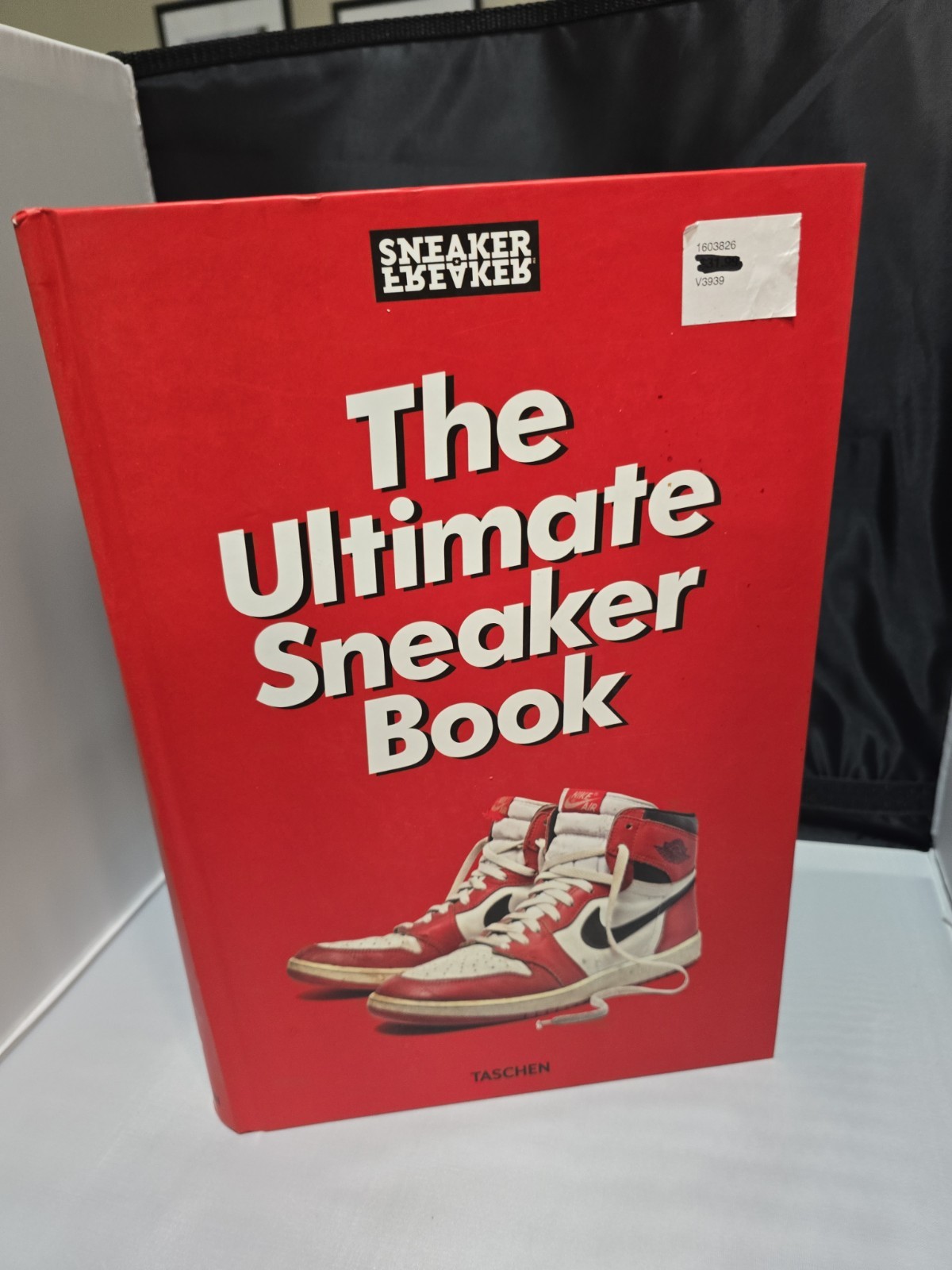 Sneaker Freaker The Ultimate Sneaker Book Red HC Shoe Collectors Free Shipping!