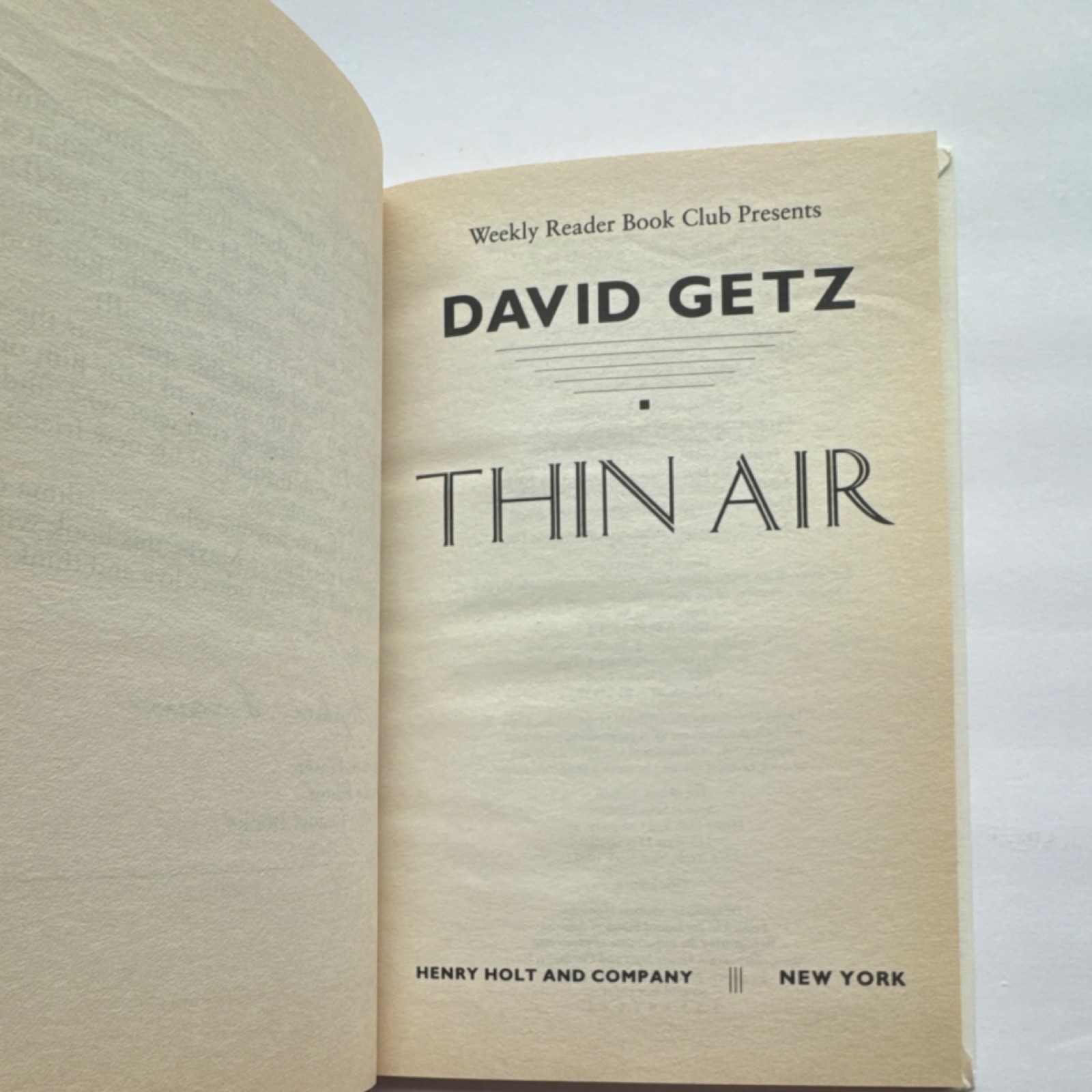 Thin Air Hardcover David Getz Henry Holt and Company Weekly Reader Book Club