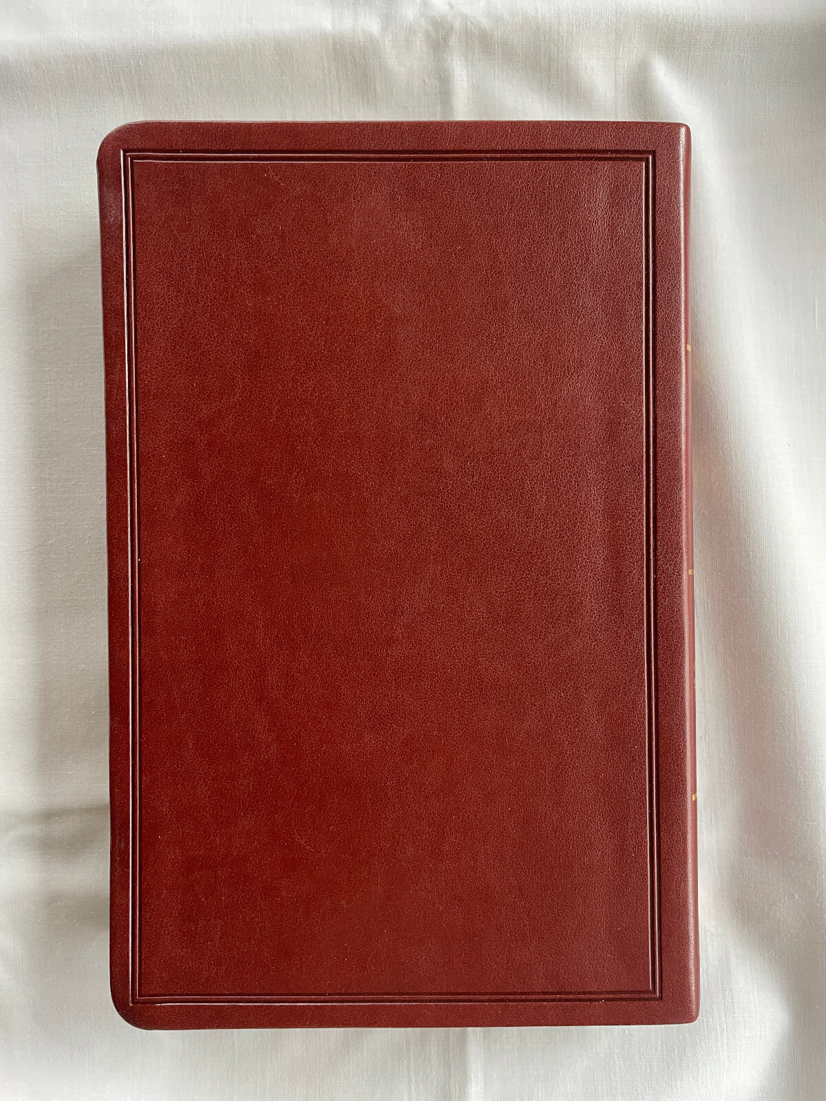 CSB Ultrathin Reference Bible, Brown LeatherTouch by C. S. B. Bibles 2017