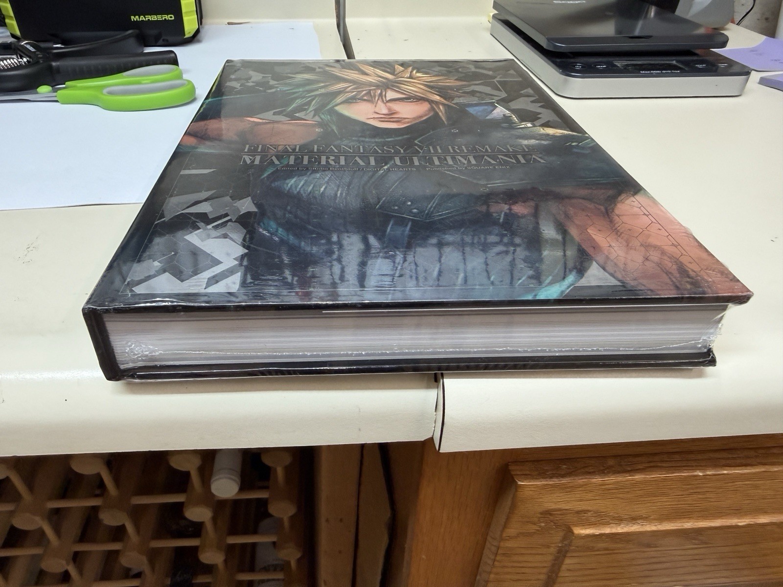 Final Fantasy VII Remake Material Ultimania Art Book NEW Sealed Square Enix