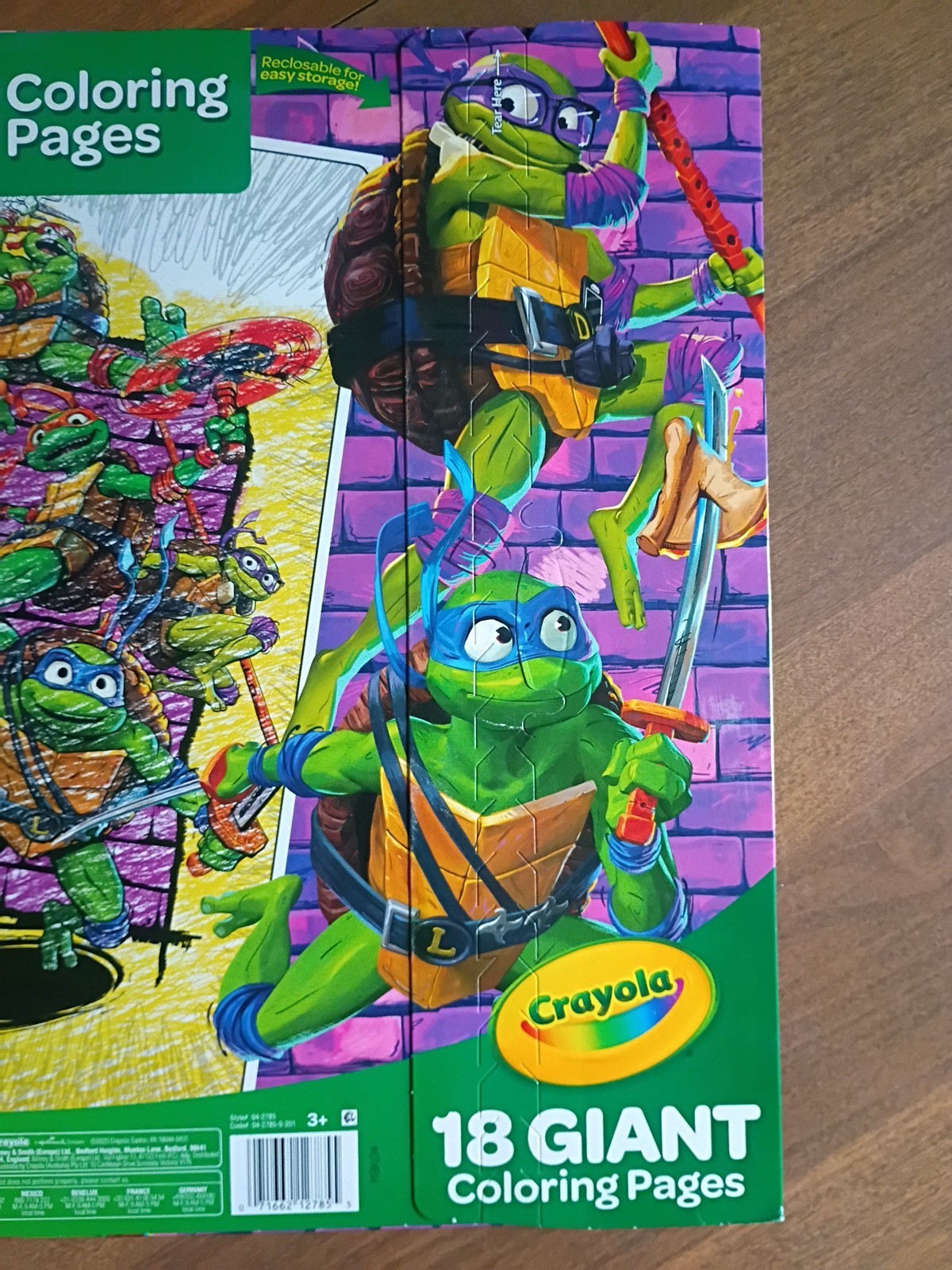 Teenage Mutant Ninja Turtle Giant Coloring Pages by Crayola 18 pages-Nickelodeon