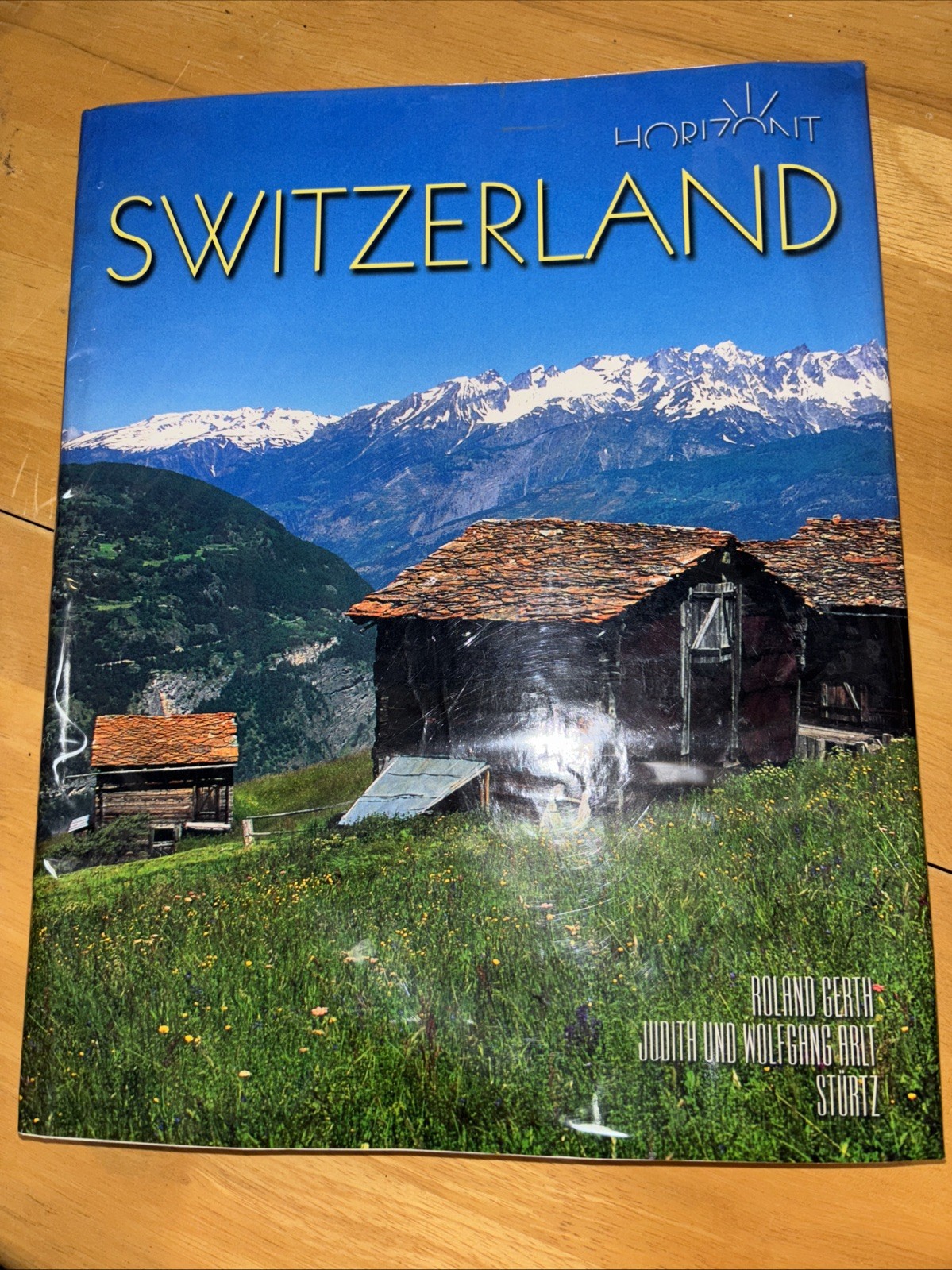 Horizon Switzerland by Judith Arlt, Roland Gerth and Wolfgang E. Arlt (2007,…