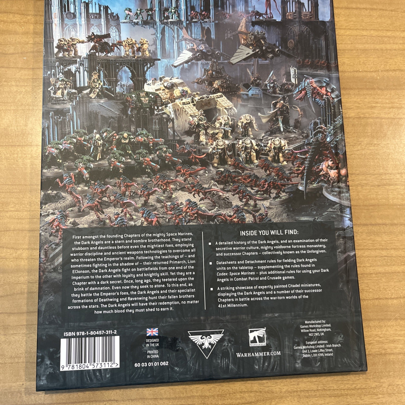 Warhammer 40,000 lot of 9 Hardcover books, Crusade, Horus, Roleplay, Codex.