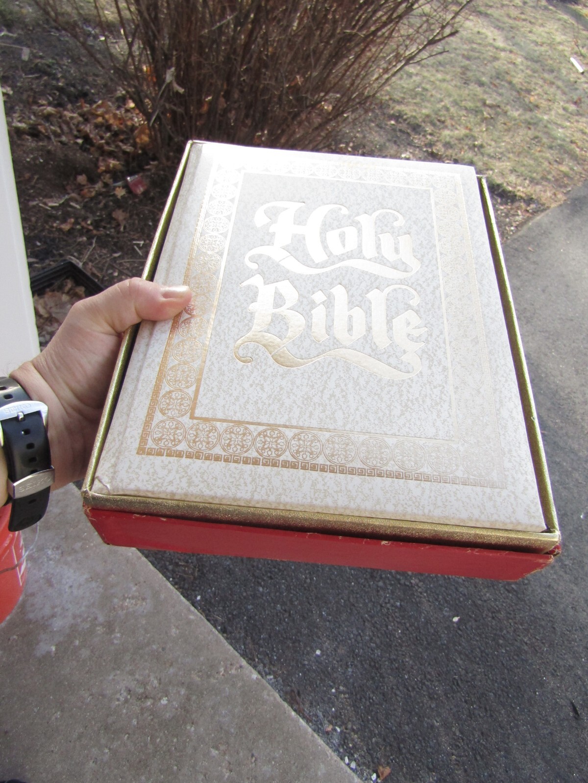 Holy Bible Family Altar Edition King James Version White HC with box