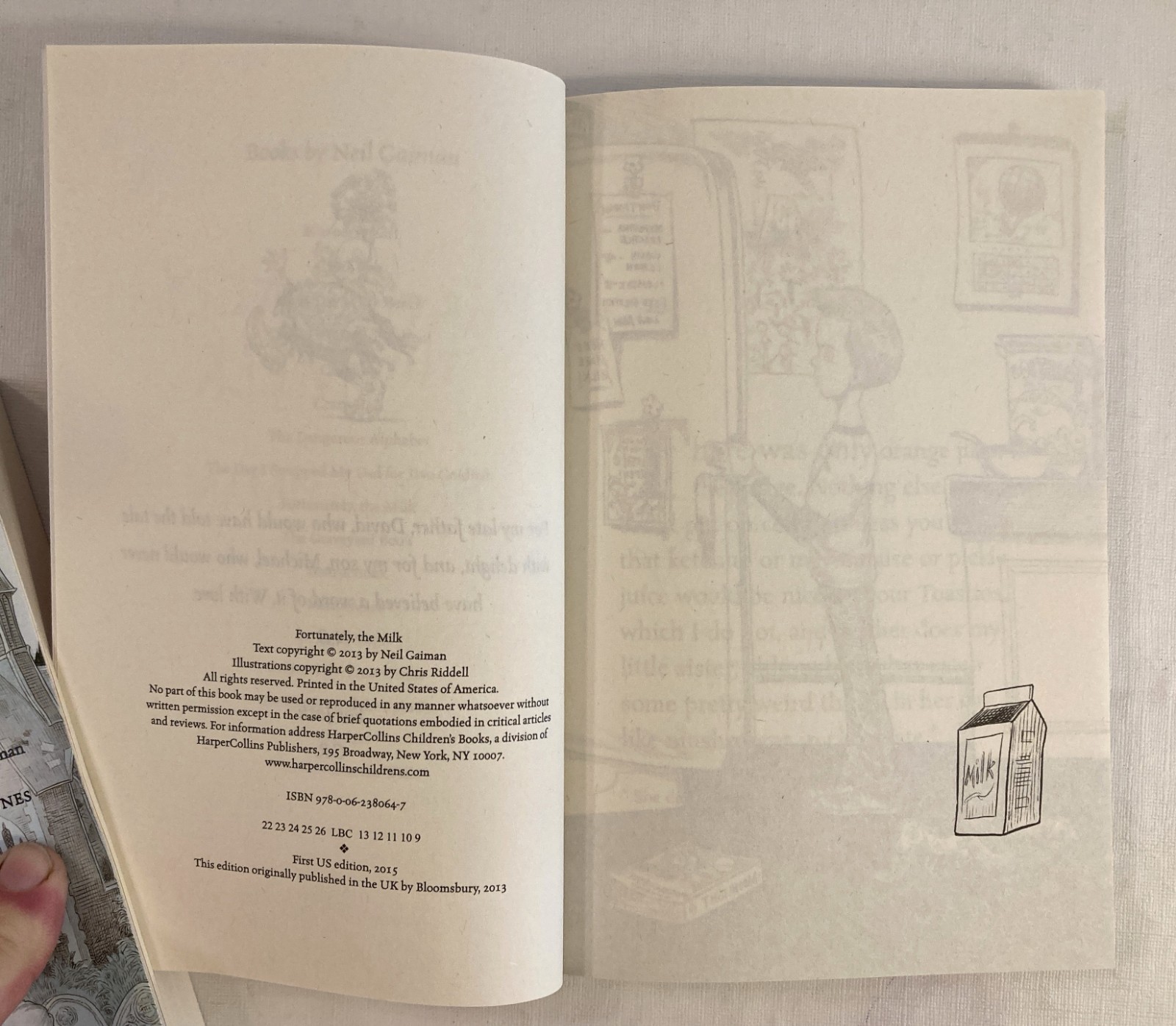 Neil Gaiman/Chris Riddell 3-Book Box Set Coraline/The Graveyard Book Like NEW