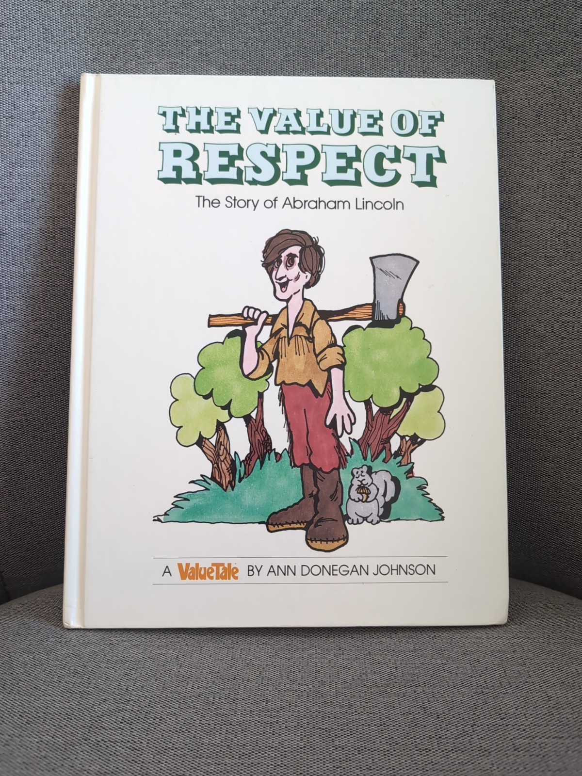 ValueTale Hardcover Children’s Books – Lot of 10 Franklin Robinson Appleseed etc