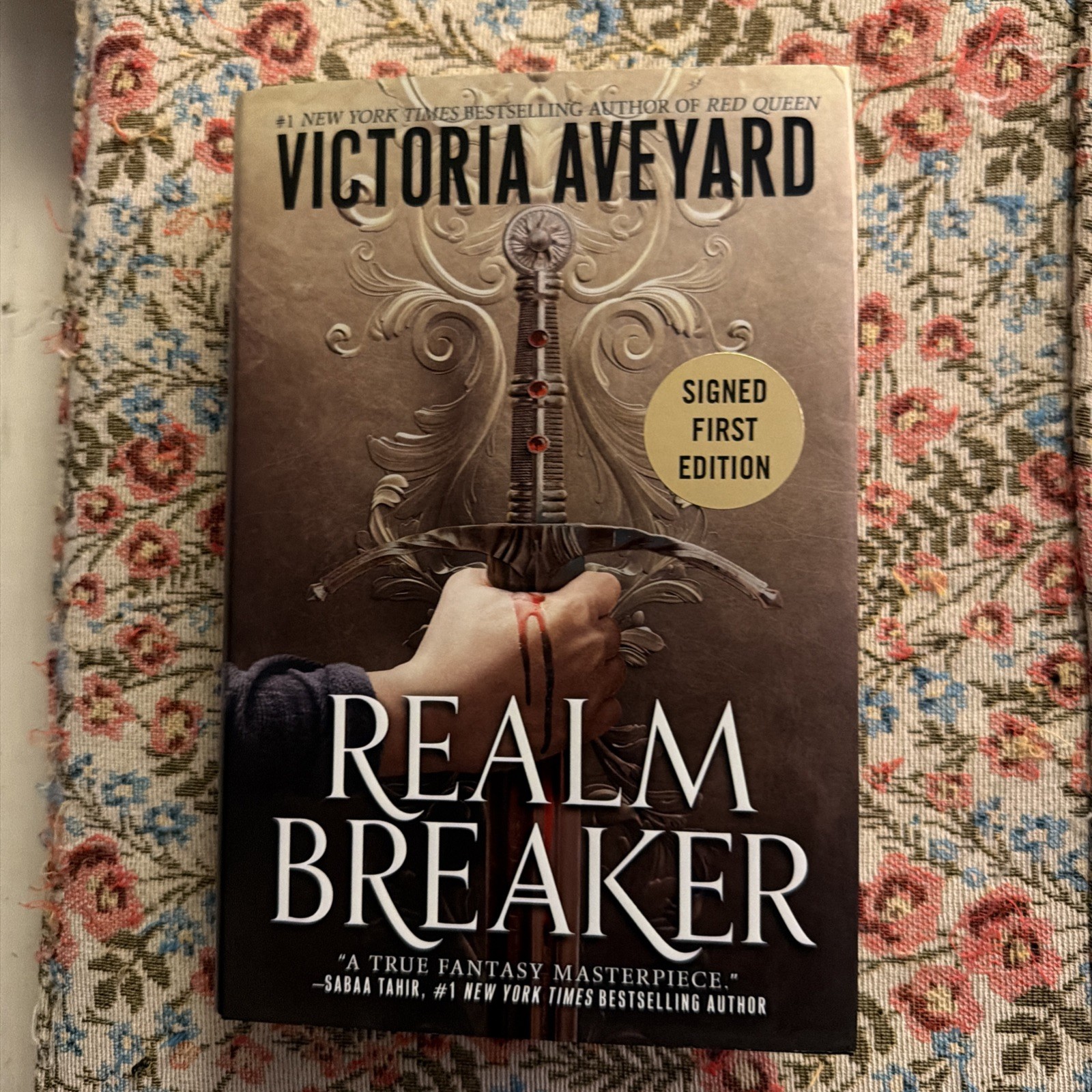 *SIGNED* Realm Breaker – First 1st Edition – 1st Print – Victoria Aveyard Spec