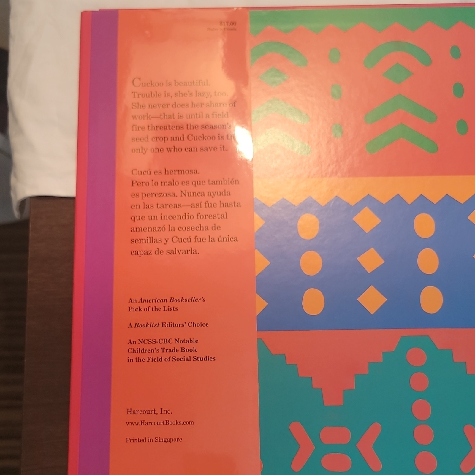 Cuckoo / Cucú / A Mexican Folktale by Lois Ehlert Bilingual Hardcover