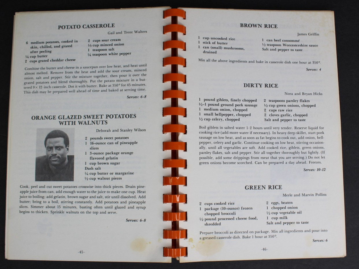 Rare 1984 Bengal Bites Cincinnati Bengals Wives’ Cookbook Spiral Bound 127 Pages