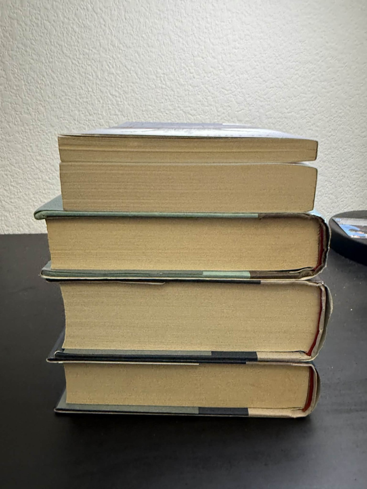 Victoria Aveyard Red Queen Series Lot 5 Books Hardcover Paperbacks YA Fantasy