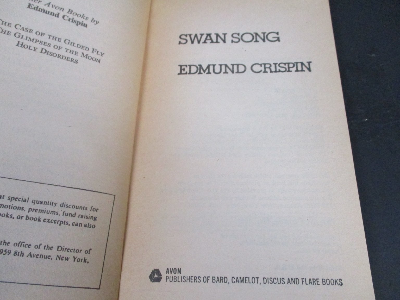 Swan Song Edmund Crispin 1981 First Avon Printing Mystery Detective Avon