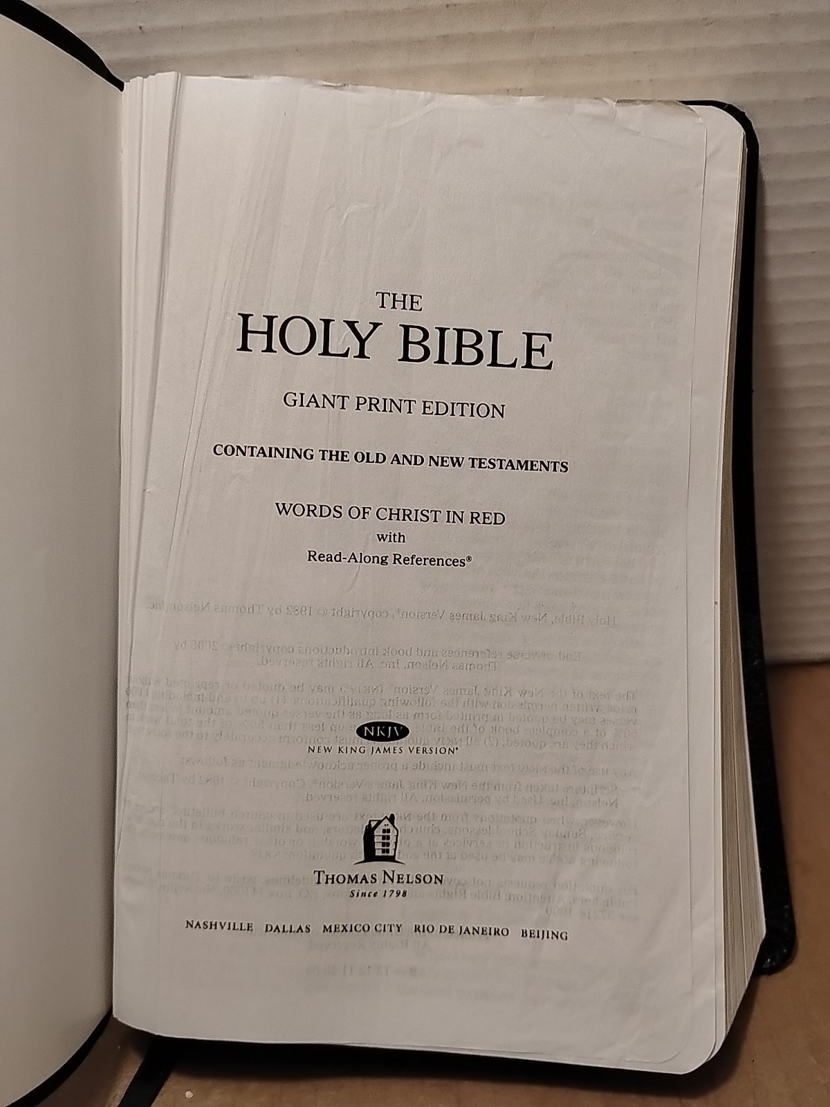 Holy Bible : New King James Version – 2006 – Bonded Leather Personal Size w/ Box