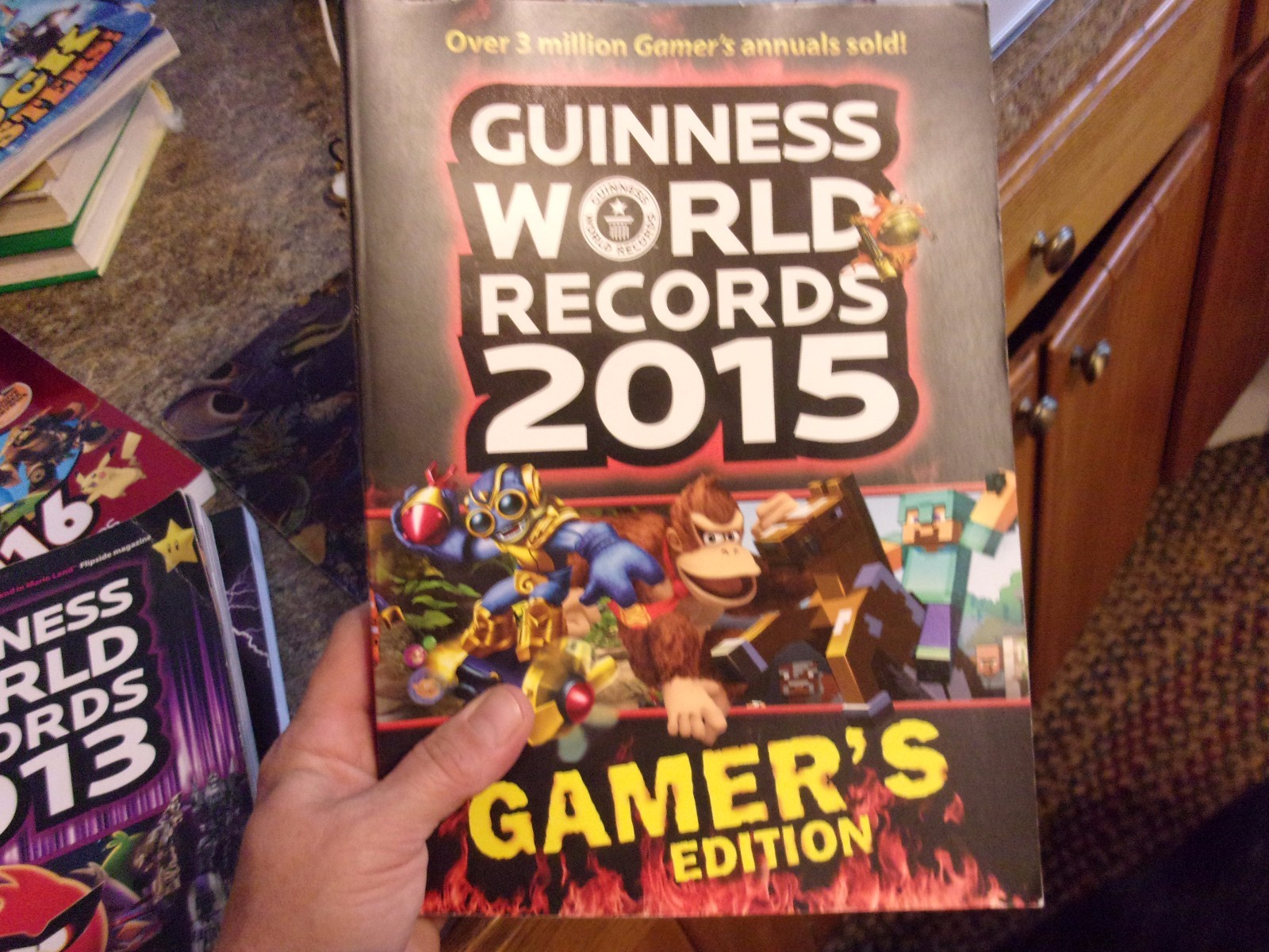 Guinness World Records 2013 2014 2015 Gamer”s Edition Paperback – LOTFOL