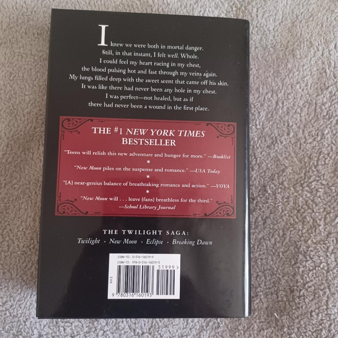 Twilight Saga By Stephenie Myer 4 Book Hardcover 2008 Collectible Box Set