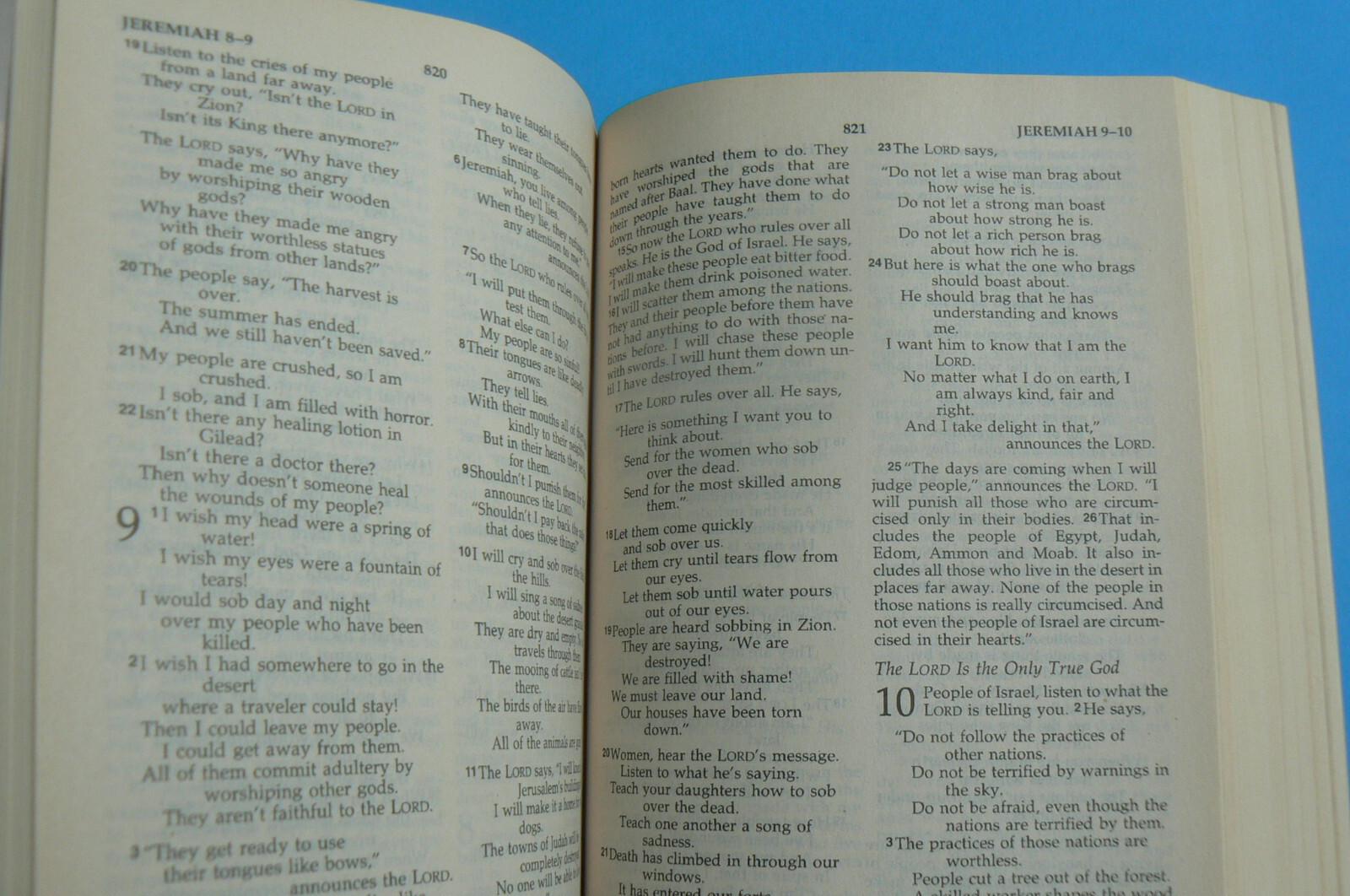 HOLY BIBLE New International Reader’s Version, NIrV Children’s Bible, All Clean!