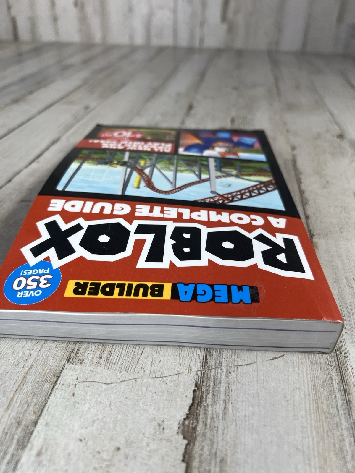 MEGA BUILDER, The Complete Guide to MINECRAFT Over 35 Pages