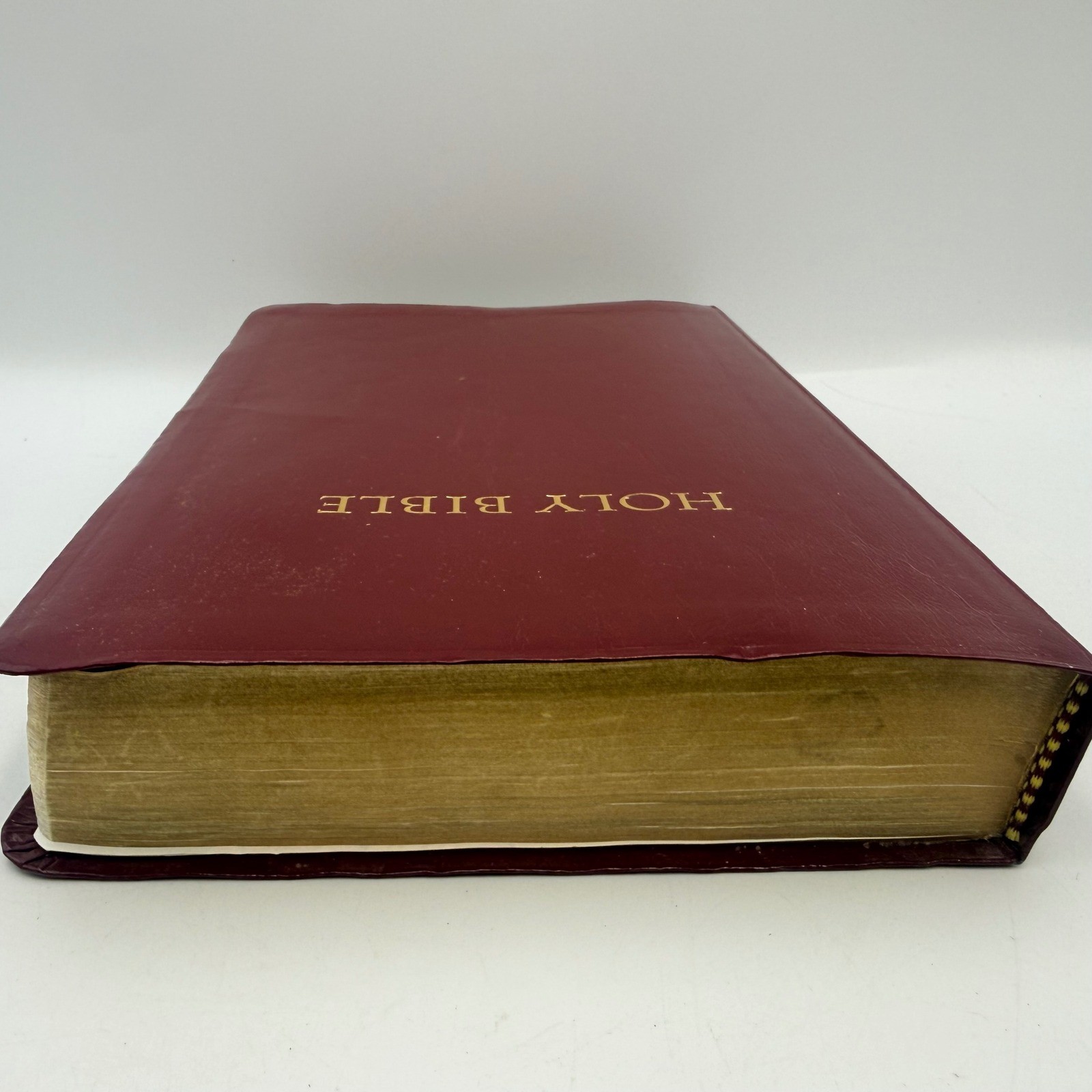 Thomas Nelson NKJV Holy Bible Giant Print Center Column Reference Burgundy 993BG