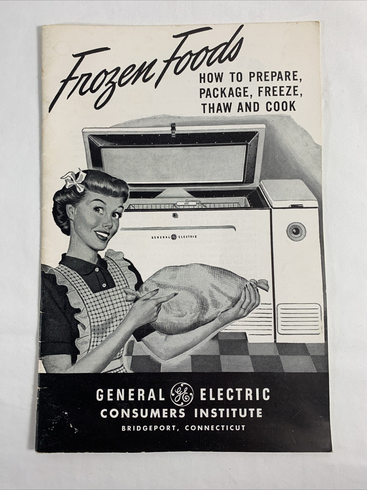 VINTAGE 1940’S GENERAL ELECTRIC “FROZEN FOODS” HOW TO 31 PAGES