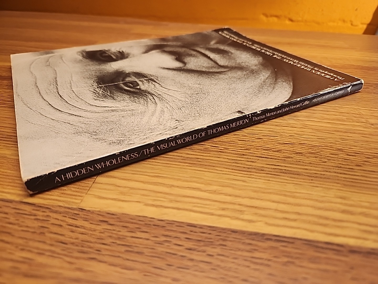 A HIDDEN WHOLENESS THE VISUAL WORLD OF THOMAS MERTON John Howard Griffin 1979